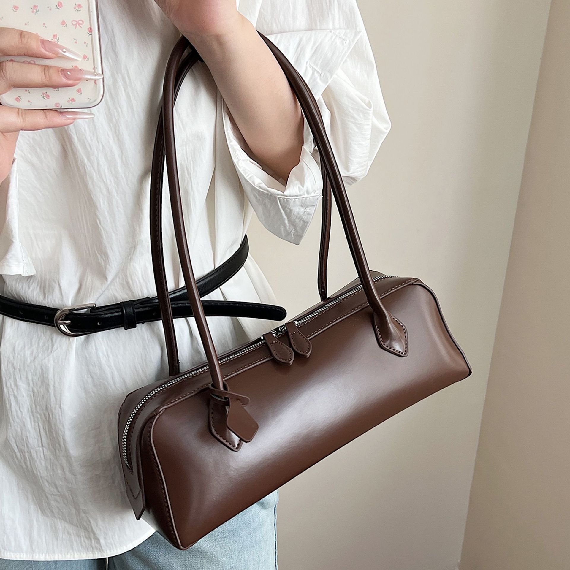 High Quality New Casual French Stick Retro Armpit Bag, Women's Hand-held Shoulder Bag - Image 2