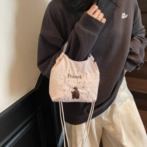 Spring New 2026 Fashionable Unique Commuter Niche Design Large Capacity Shoulder Shopping Women’s Bucket Bag