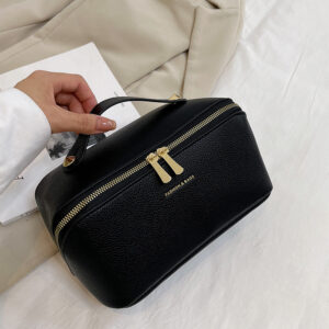 Vintage-Inspired PU Leather Cosmetic Bag With Metal Logo – Spacious Makeup Organizer For Travel & Home Storage