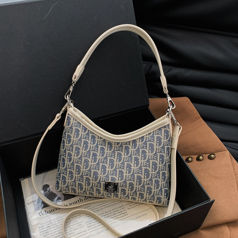 Women's Small Embroidered Shoulder/Crossbody Bag Retro Niche Design New Style Versatile Handbag - Image 4
