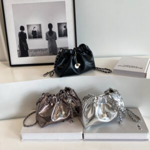 2026 news for women, niche light luxury pleated cloud chain crossbody, fashionable and versatile shoulder bucket