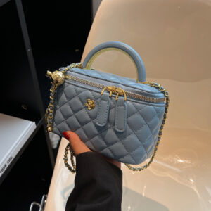 INS Chain Fashion Small For Women 2026 New Quilted Versatile Trendy Elegant Crossbody Box Handbag Shoulder Bag
