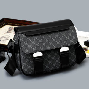 Men’s Trendy Flap Type Messenger Shoulder Crossbody Bag Outdoor High Fashion Casual Large Capacity Backpack with Print