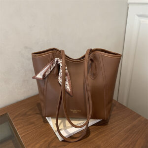 Large-capacity Mom Tote Bag, New High-end Style, Versatile Textured Korean-style Shoulder Bag For Going Out And