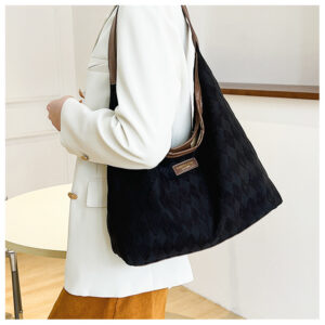 2026 New Vintage Canvas Shoulder Diamond Lattice Trend Mixed Colors Underarm Bag Handbag Daily Commuting Leisure