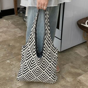 UR Sister Zhong Chuxi Same Style Tote Women’s Knitted Striped Large Capacity Shoulder Handheld Commuter Woven Bag