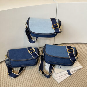 Unique Color-blocked 2026 New Trendy Versatile Shoulder Fashionable Crossbody Stylish Small Square Bag