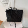 no pendant black