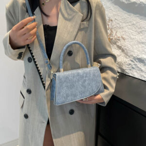Casual Commuter Crossbody Niche Small Square Women’s 2026 Autumn New Fashion Simple Shoulder Bag