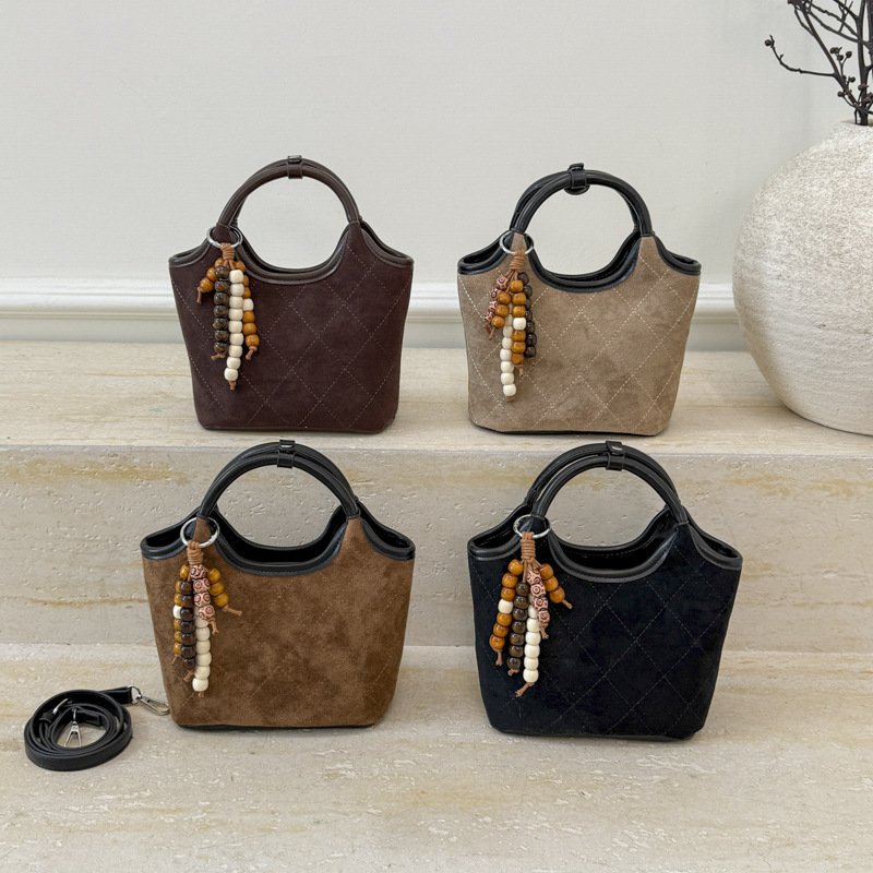 Light Handheld Bucket For Women 2026 Autumn New Fashion Plaid Shoulder Commuting Versatile Crossbody Bag