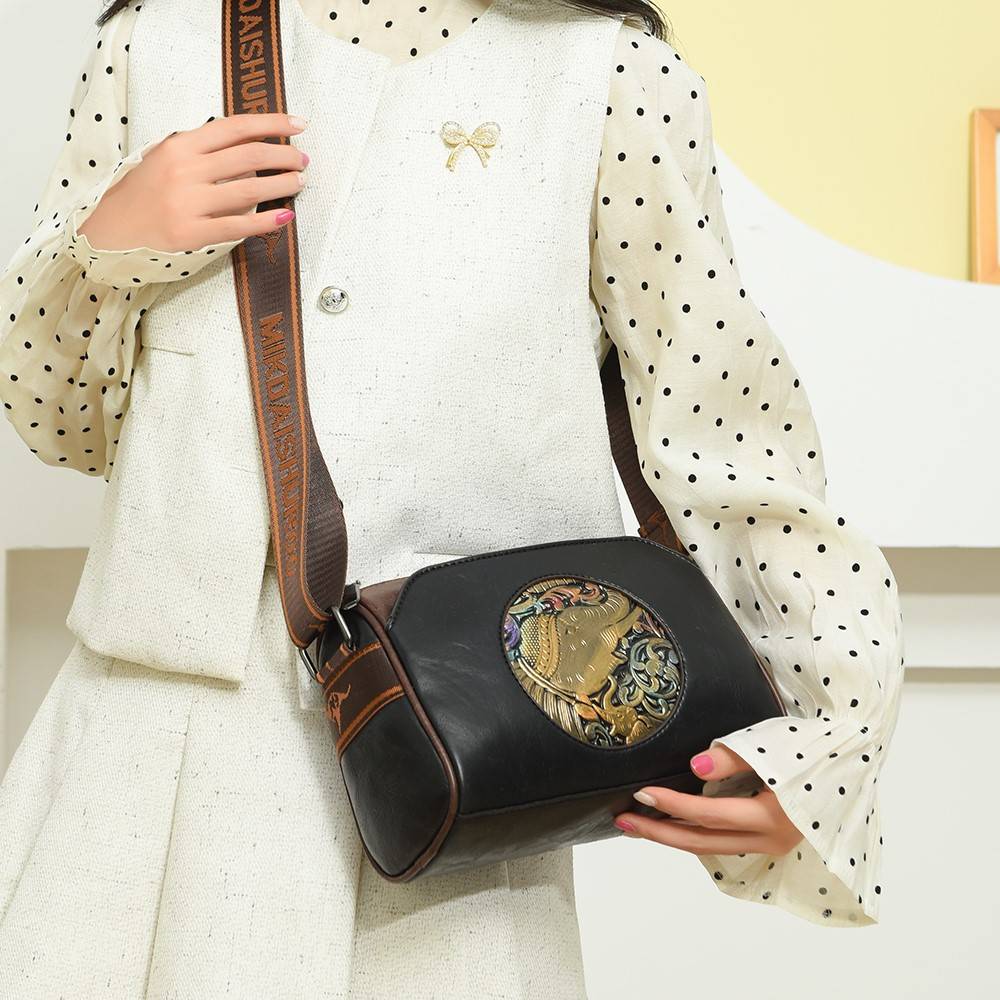 Vintage Ethnic Folk Style Women's Crossbody New Fashion Pillow Bag - Image 4