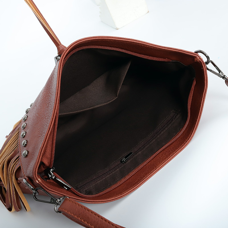 Bags Soft Leather Trendy Casual Rivet Tassel Shoulder Crossbody Women's Large Bag - Image 5