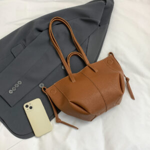 Women’s Niche Handbags Trendy Shoulder Tote Korean Style Large Capacity Autumn Winter Underarm Bags Simple Design