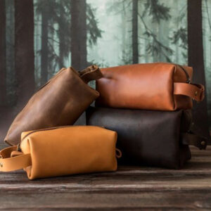 Retro Oil Waxed Leather Toiletry Large Capacity Unisex Cosmetic Storage Bag European American Style