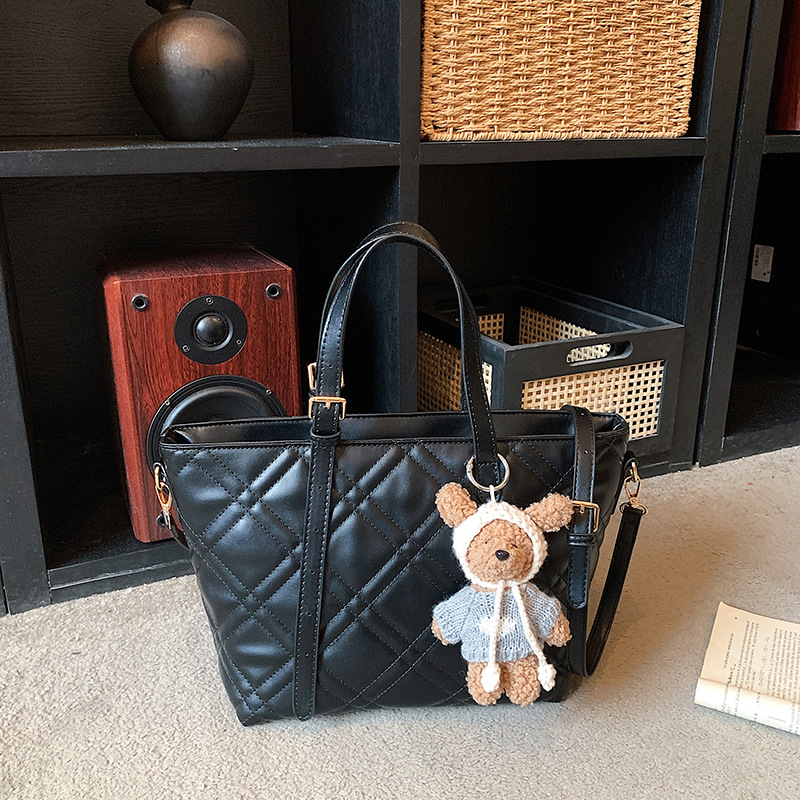 Women's Large Capacity Tote Simple Casual Shoulder Handbag New Style Commuter Bag Niche Design