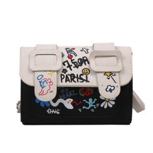 Thai Cambridge graffiti niche color matching for women 2026 new trendy ins messenger bag summer crossbody fashion