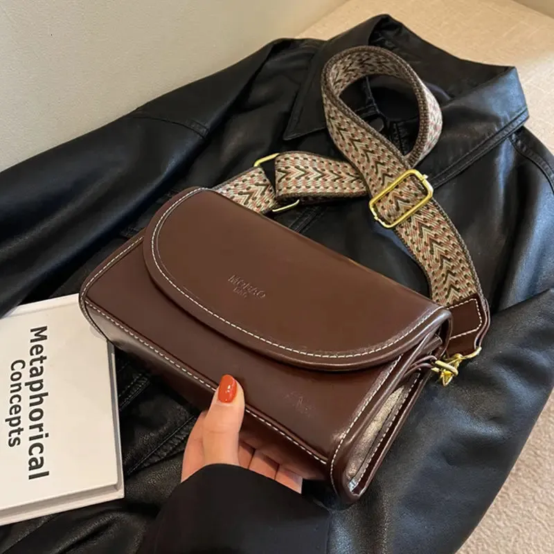 Maillard Retro Autumn And Winter Cross Body Wide Shoulder Strap Fashion Small Womens Bag - Image 2