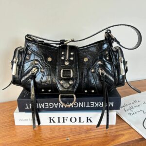 Stylish Vintage-Inspired Motorcycle Shoulder – Medium Size PU Leather Crossbody Bag With Stitching Detail For Everyday
