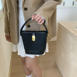 Women’s Trendy Handbag 2026 New Fashion Bucket Versatile Shoulder Korean Style Crossbody Bag
