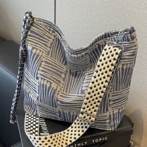 Korean Style Cloth 2026 New Women’s Large Capacity High-end Wide Strap Single Shoulder Crossbody Niche Autumn Winter