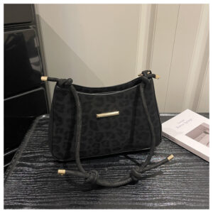 Popular Women’s Versatile Small Square Bags, New Candy-colored Shoulder And Underarm Bags For Commuting