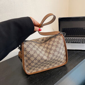2026 new retro Korean style trend shoulder casual fashion messenger large capacity simple women’s bag