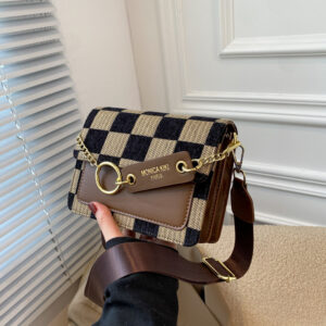 2026 new women’s high-end exquisite summer fashion checkerboard messenger niche ins texture small square bag