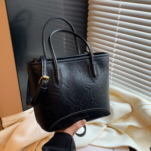 This Year’s Popular Retro For Women Is A Large-capacity 2026 New Autumn Winter Casual Crossbody And Hand-held Bucket Bag