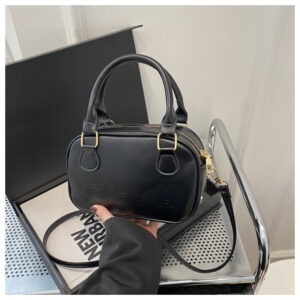 Women’s 2026 New Fashion Crossbody Bag Versatile Shoulder Handbag Small Tote For Autumn And Winter