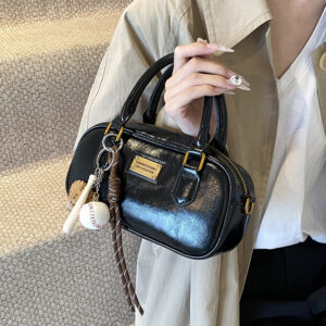 High-Quality Texture Small For Women 2026 Autumn Winter New Handheld Pillow Boston Design Commuter Crossbody Bag