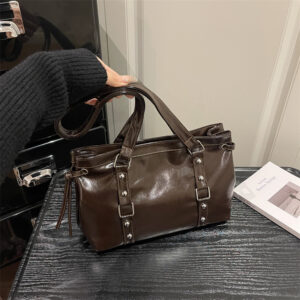Cross-border Vintage Exquisite Underarm For Women, Autumn/winter 2026 New Trendy Fashion Tote With A Large Capacity,