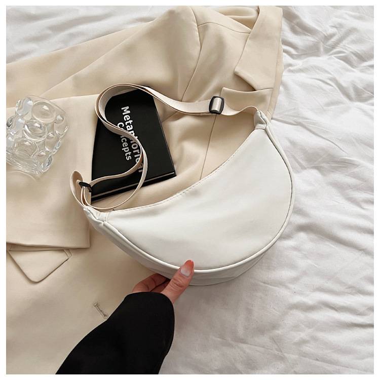 Nylon Messenger Women's New Tide Jiaozi Light Sports Wind Small Underarm Shoulder Bag Bags
