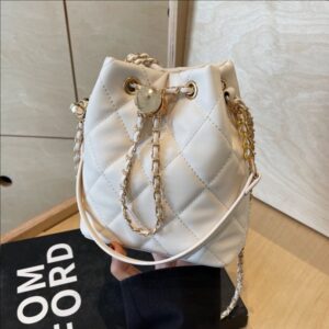 Women’s Stylish Unique Chain Mini Fashionable Diamond Pattern Crossbody Versatile Commuting Shoulder Bucket Bag