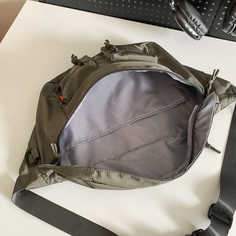 New Fashionable Chest Crossbody Trendy Cycling Shoulder Bag - Image 4
