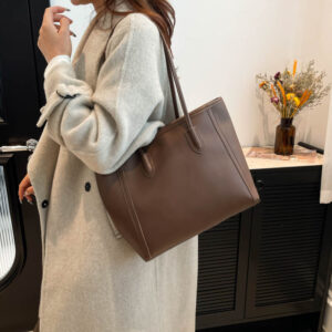 Large Capacity For Women 2026 Spring New Trend Korean Style Tote Fashionable Shoulder Commuter Bag