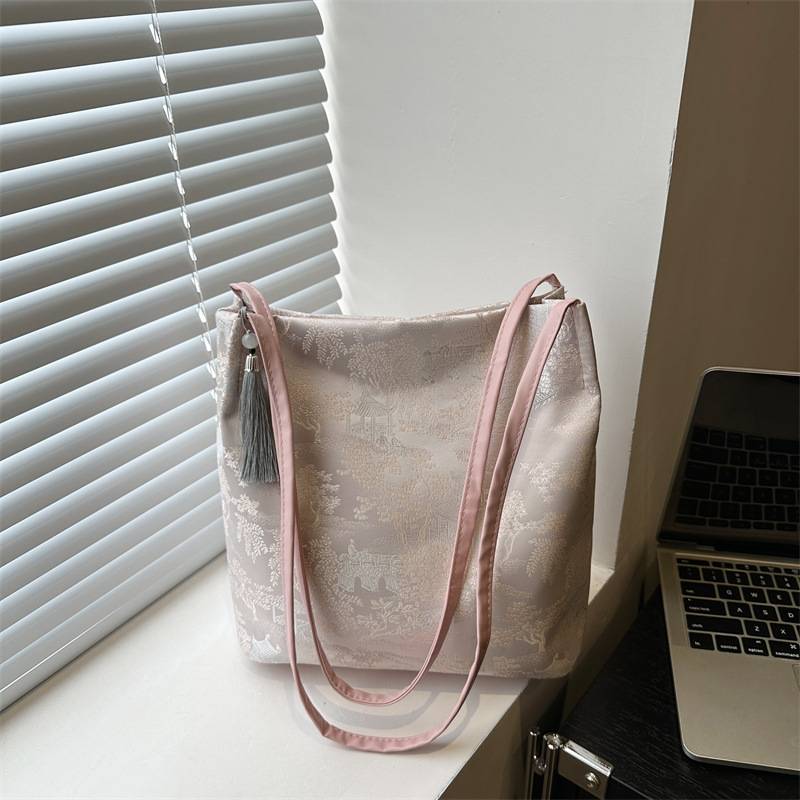 2026 New Chinese Style Tote Trend Personality Shoulder Women Joker Fashion Underarm Bag