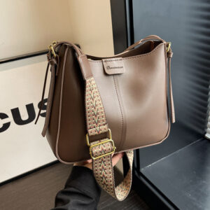 New Fall/Winter 2026 Unique Design, Fashionable Women’s Shoulder And Crossbody Bag, Commuting Large Capacity Bucket Bag