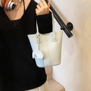 Casual Texture Simple Bucket Fashion Trend 2026 Summer New Stylish Niche Women’s Shoulder Crossbody Bag
