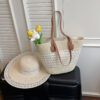Bag hat set in off-white color