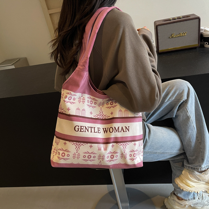 Gentle Woman Fashion Printed Shoulder 2026 New Niche Retro Large Capacity Tote Bag - Image 2