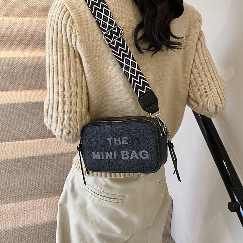 Popular Minimalist Shoulder Joker Letter Camera New Slung Commuter Small Bag - Image 3