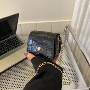 2026 Stylish Womens Mini PU -Embossed Bag Decorative Coin Purse With Adjustable Metal Chain Strap Crossbody/Shoulder