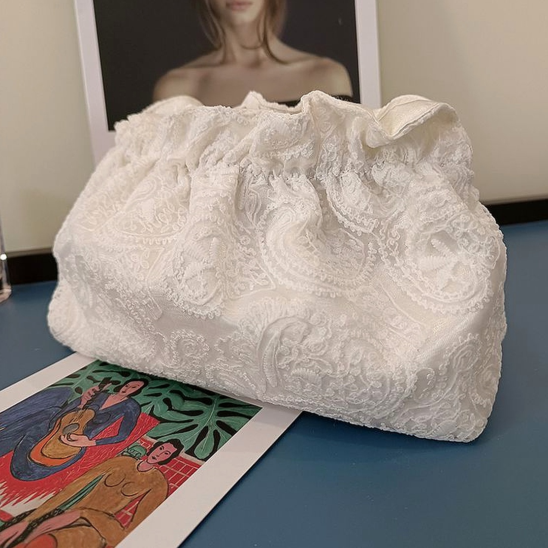 Clutch Evening Essential Oil Lace Makeup Bag Embroidered Palace Style Storage Pouch - Image 5