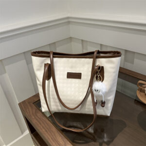 2026 New Large Capacity Commuter Tote For Women Fashionable College Student Class Spring Summer Versatile Shoulder Bag