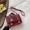 lion red