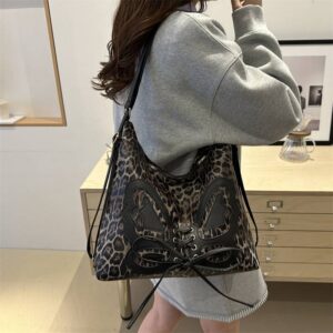 Fashion Leopard Butterfly Shoulder New Joker Simple Small Crossbody Commuter Tote Bag