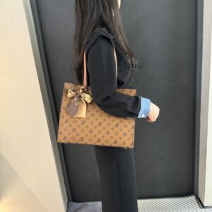 Large Capacity Monogram Color Block Shoulder Tote European American Style For Commuting Sophisticated Women’s Bag