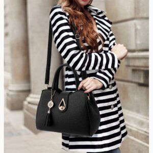 Simple Fashion Middle Aged Women’s Mom Large Capacity Tassel Handbag Shoulder Messenger Bag