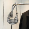 Houndstooth Pattern