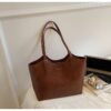 Brown without pendant